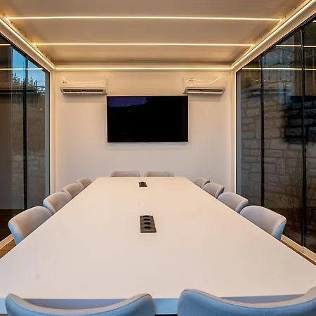 Villa New Family Magic Media With Private Heated Pool And Game *