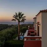 Family Magic Media With Private Heated Pool, Playground, Basketball & Game Вілла Ретимно (Крит)