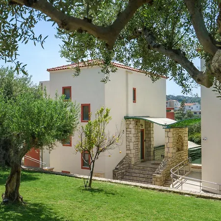Willa Family Magic Media With Private Heated Pool, Playground, Basketball & Game Retimno