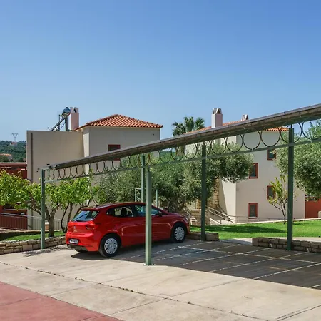 Family Magic Media With Private Heated Pool, Playground, Basketball & Game Retimno