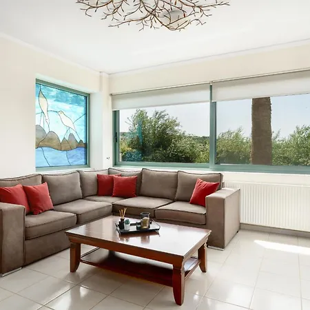 Family Magic Media With Private Heated Pool, Playground, Basketball & Game * Retimno