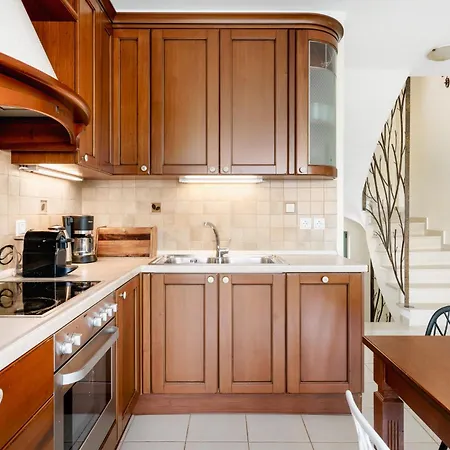 Family Magic Media With Private Heated Pool, Playground, Basketball & Game * Retimno