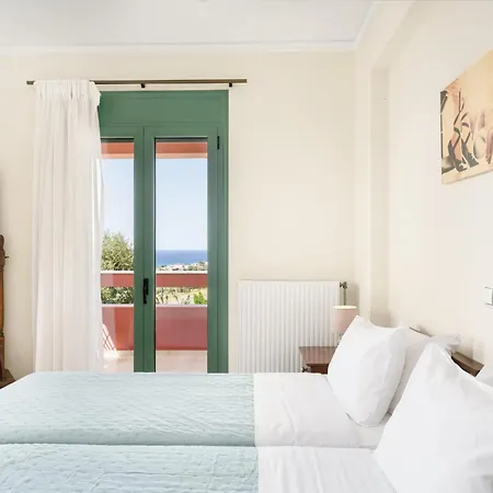 Family Magic Media With Private Heated Pool, Playground, Basketball & Game Retimno