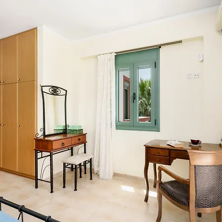 Family Magic Media With Private Heated Pool, Playground, Basketball & Game Willa *