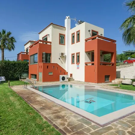 Family Magic Media With Private Heated Pool, Playground, Basketball & Game 레팀노