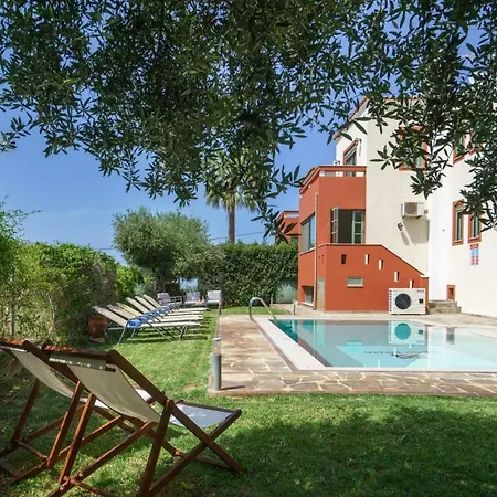 Family Magic Media With Private Heated Pool, Playground, Basketball & Game * Retimno