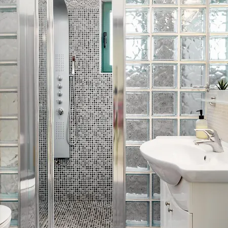Willa Family Magic Media With Private Heated Pool, Playground, Basketball & Game *