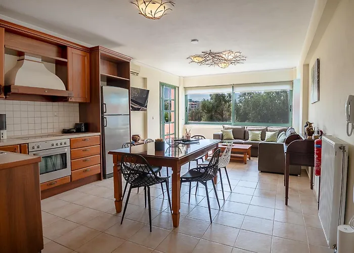 Willa Family Magic Media With Private Heated Pool, Playground, Basketball & Game