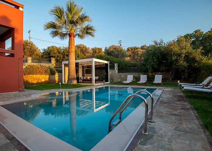 Family Magic Media With Private Heated Pool, Playground, Basketball & Game Willa *