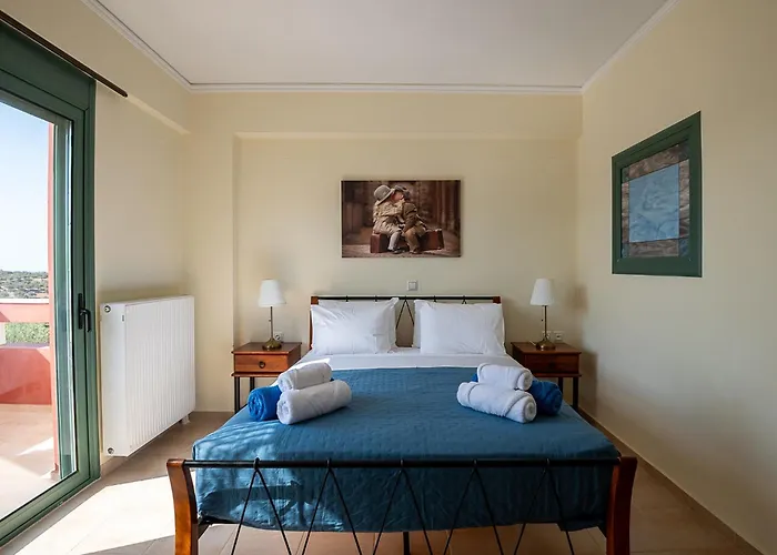 Family Magic Media With Private Heated Pool, Playground, Basketball & Game