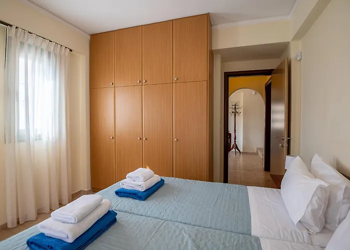 Willa Family Magic Media With Private Heated Pool, Playground, Basketball & Game