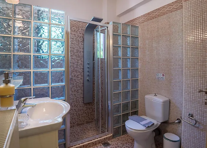 Family Magic Media With Private Heated Pool, Playground, Basketball & Game *