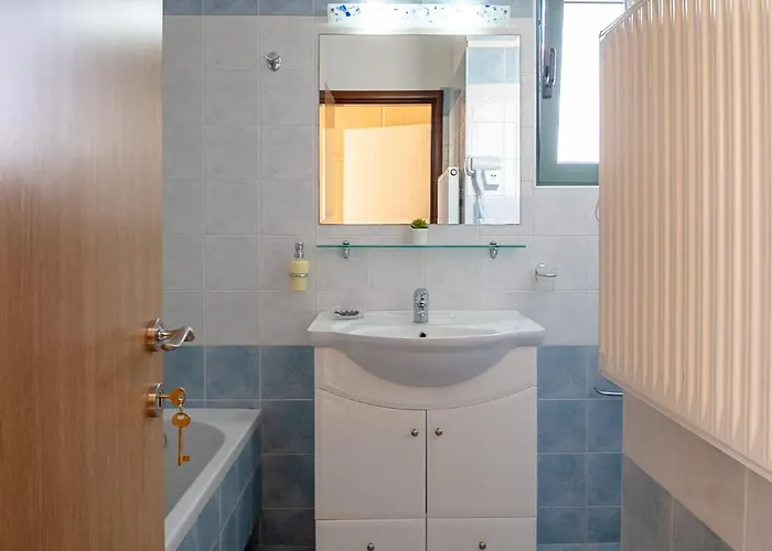 Family Magic Media With Private Heated Pool, Playground, Basketball & Game * Retimno