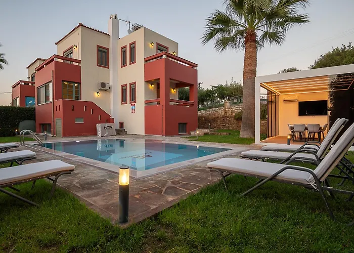 Family Magic Media With Private Heated Pool, Playground, Basketball & Game Retimno