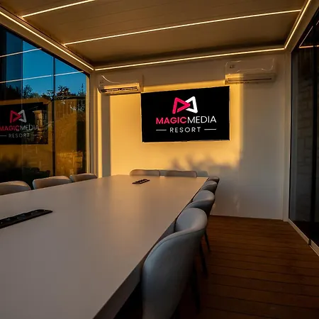 别墅 New Family Magic Media With Private Heated Pool And Game